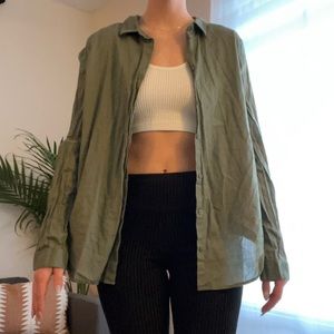 LIGHTWEIGHT BUTTON DOWN SHIRT